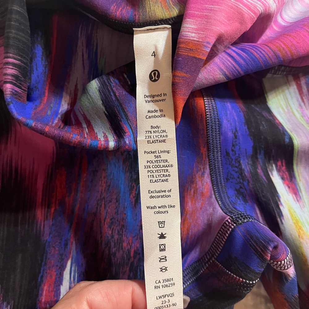 Lulu leggings size 4